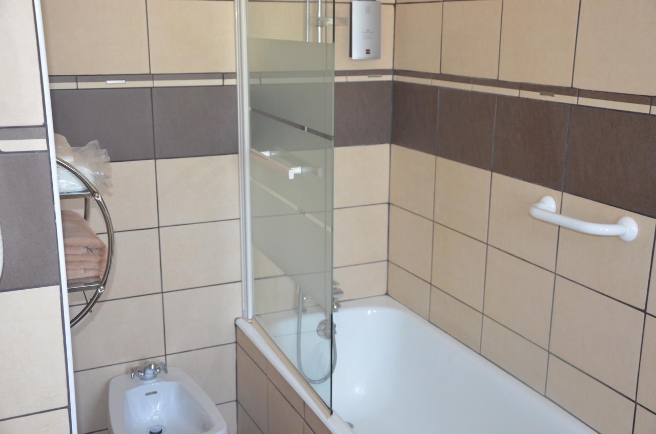 Hotel Le Week-End Plouider Esterno foto