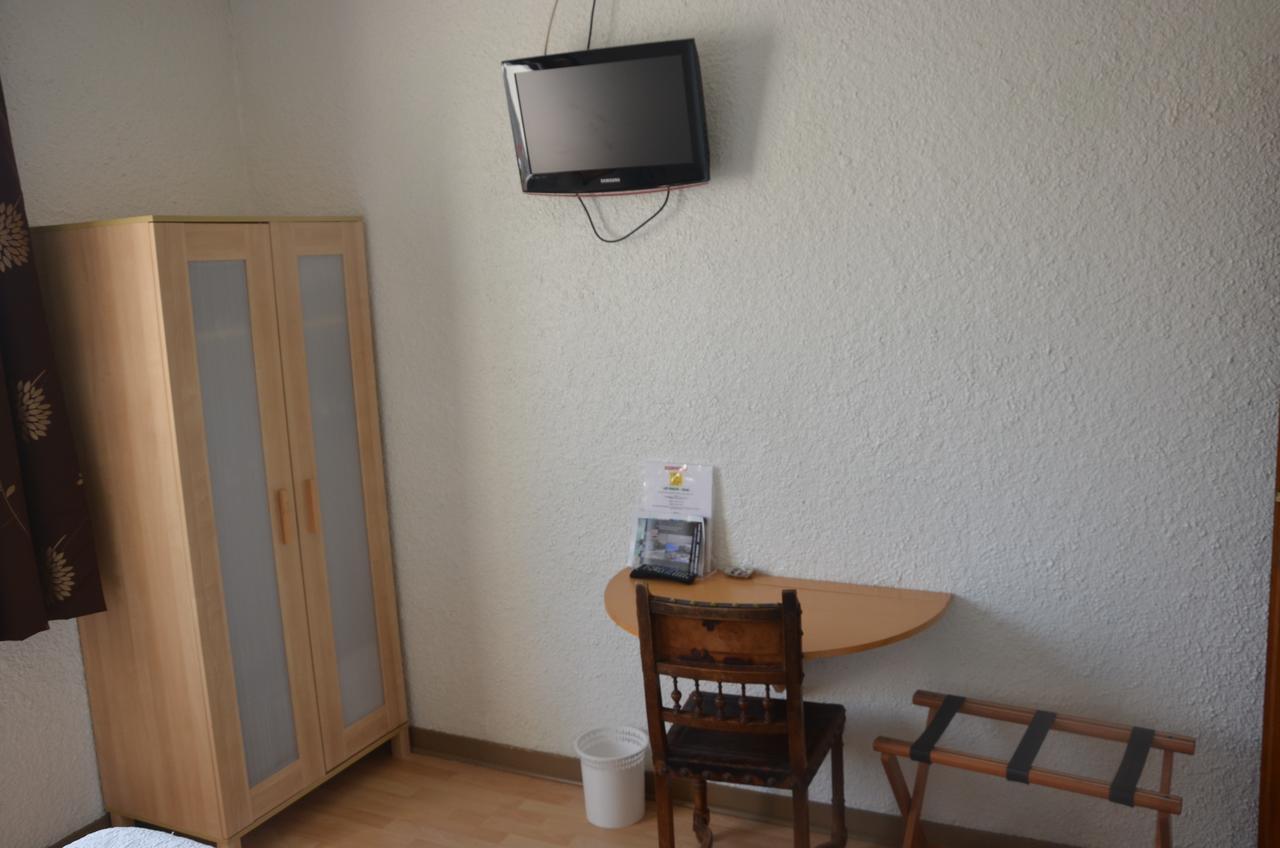 Hotel Le Week-End Plouider Esterno foto