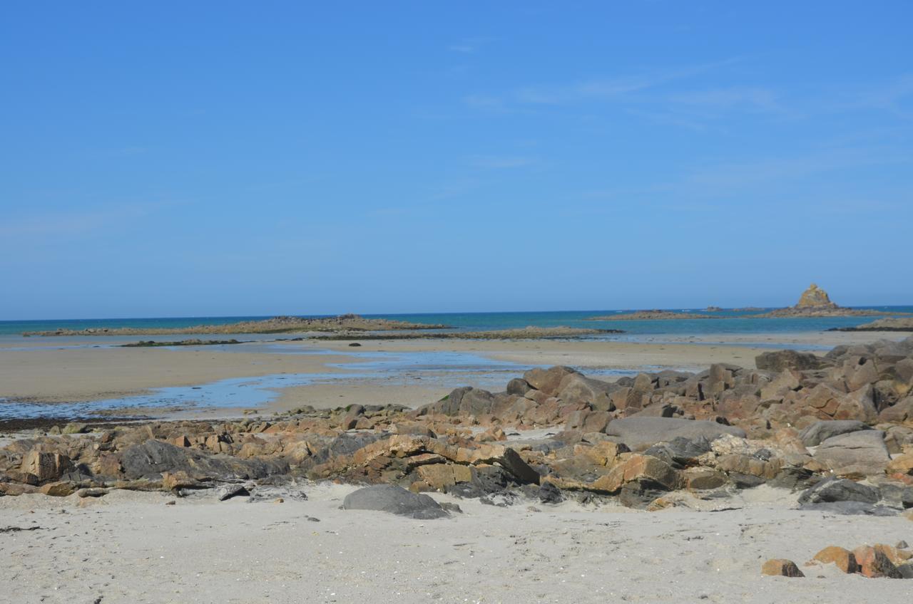 Hotel Le Week-End Plouider Esterno foto