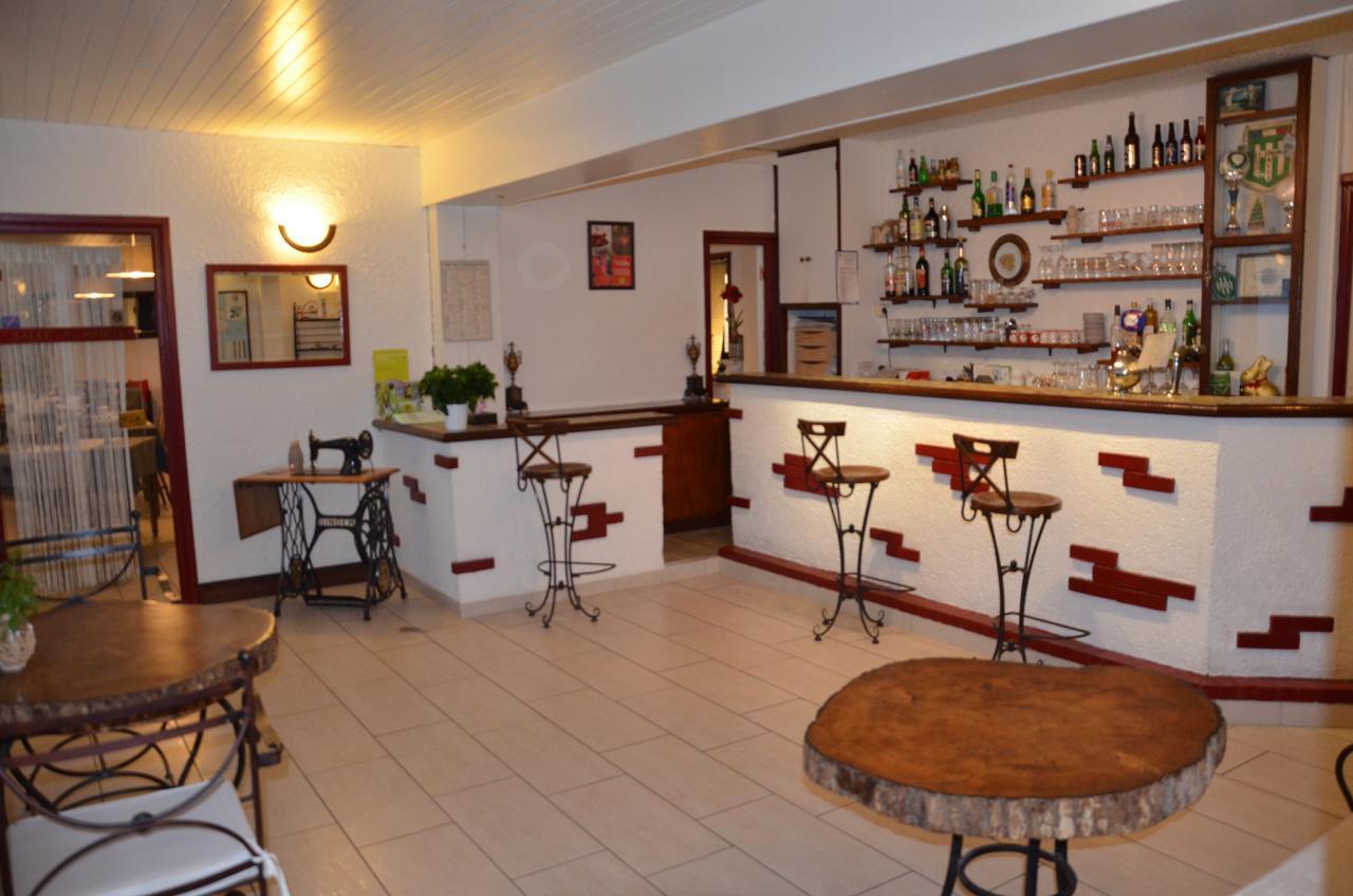 Hotel Le Week-End Plouider Esterno foto
